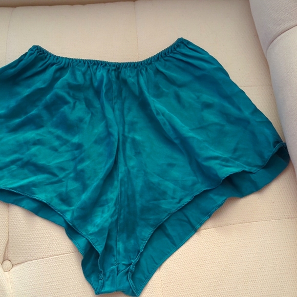 Victoria's Secret silk teal tap pants - Picture 4 of 4